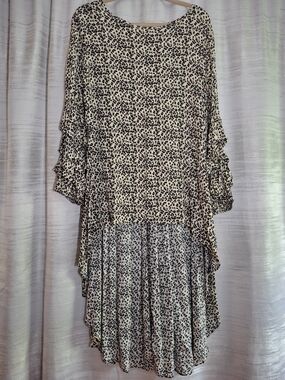 Truth + Style Leopard Print High Low Top in Cream, Brown & Black Large Petite
